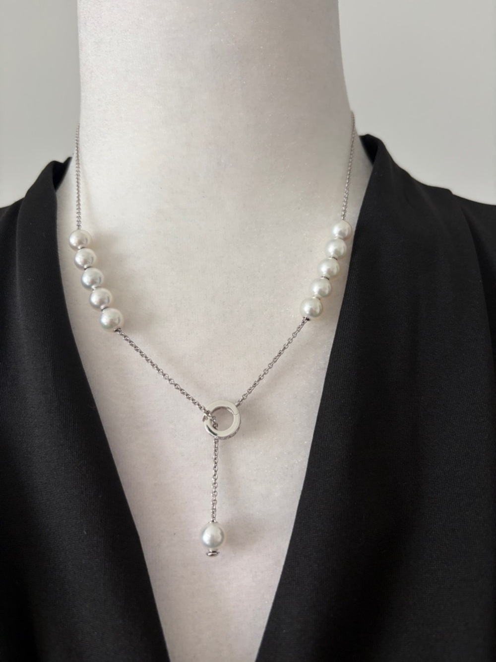 MIKIMOTO “Pearls In Motion” Akoya Pearl and Diamond Necklace - Picture 5 of 11